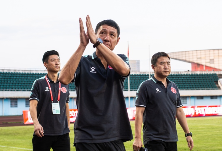 廣州豹客場4-2大逆轉(zhuǎn)重回第三，黎兵：這是廣州豹最需要的精氣神