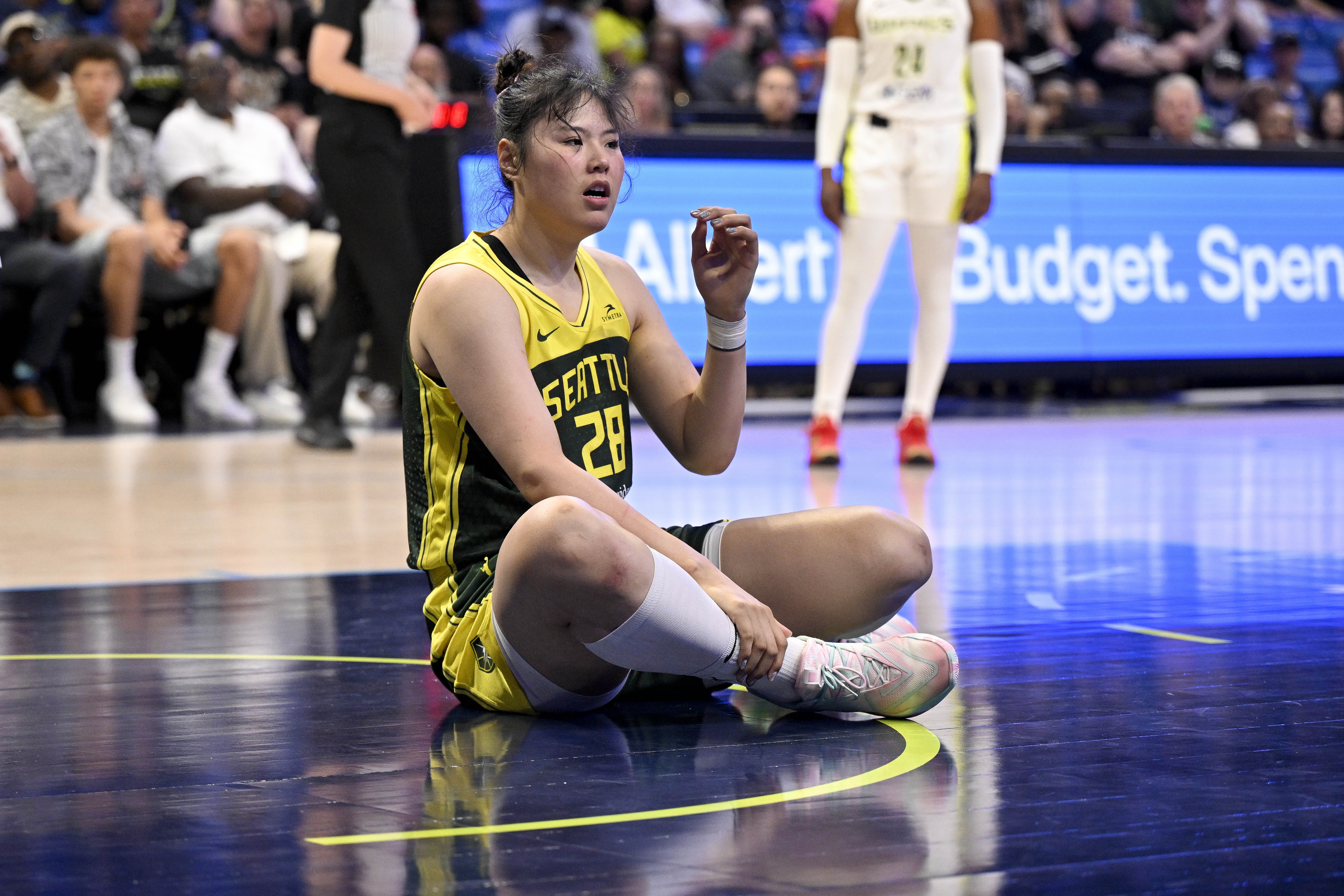 ESPN：李月汝為尋求更多上場時(shí)間申請交易 中國籃協(xié)全力支持