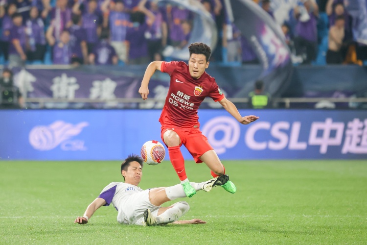 武磊符合蘇超參賽條件，但不可以把“有資格”和“有望”混為一談