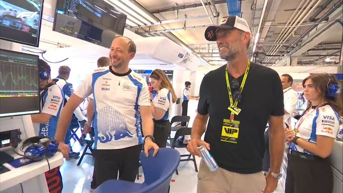 F1官推曬克洛普觀賽照：讓我們和克洛普打聲招呼吧??