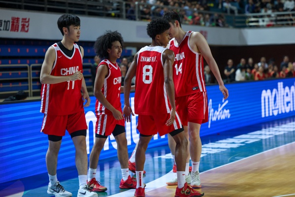 媒體人：U19男籃和德國的差距不僅在臨場(chǎng)應(yīng)變 技術(shù)&執(zhí)行&能力都有