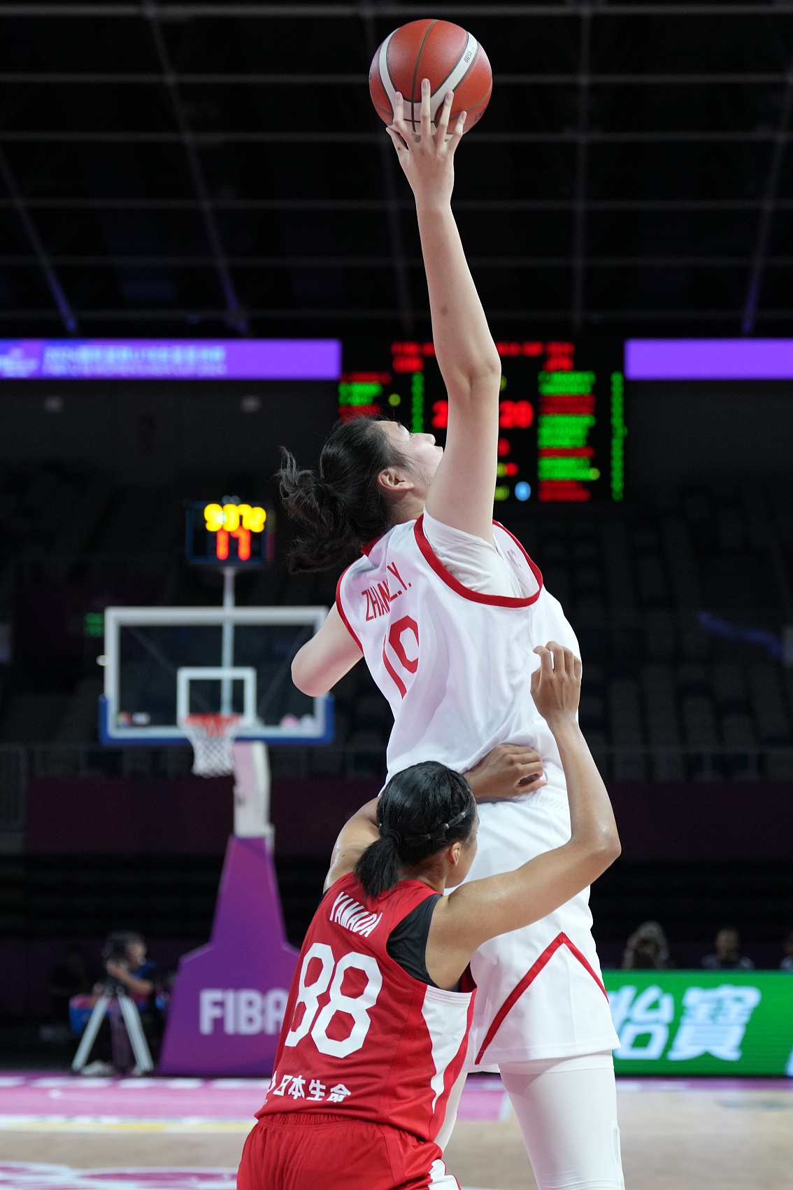 女籃亞洲杯中國(guó)女籃數(shù)據(jù)：張子宇最新身高為2米26