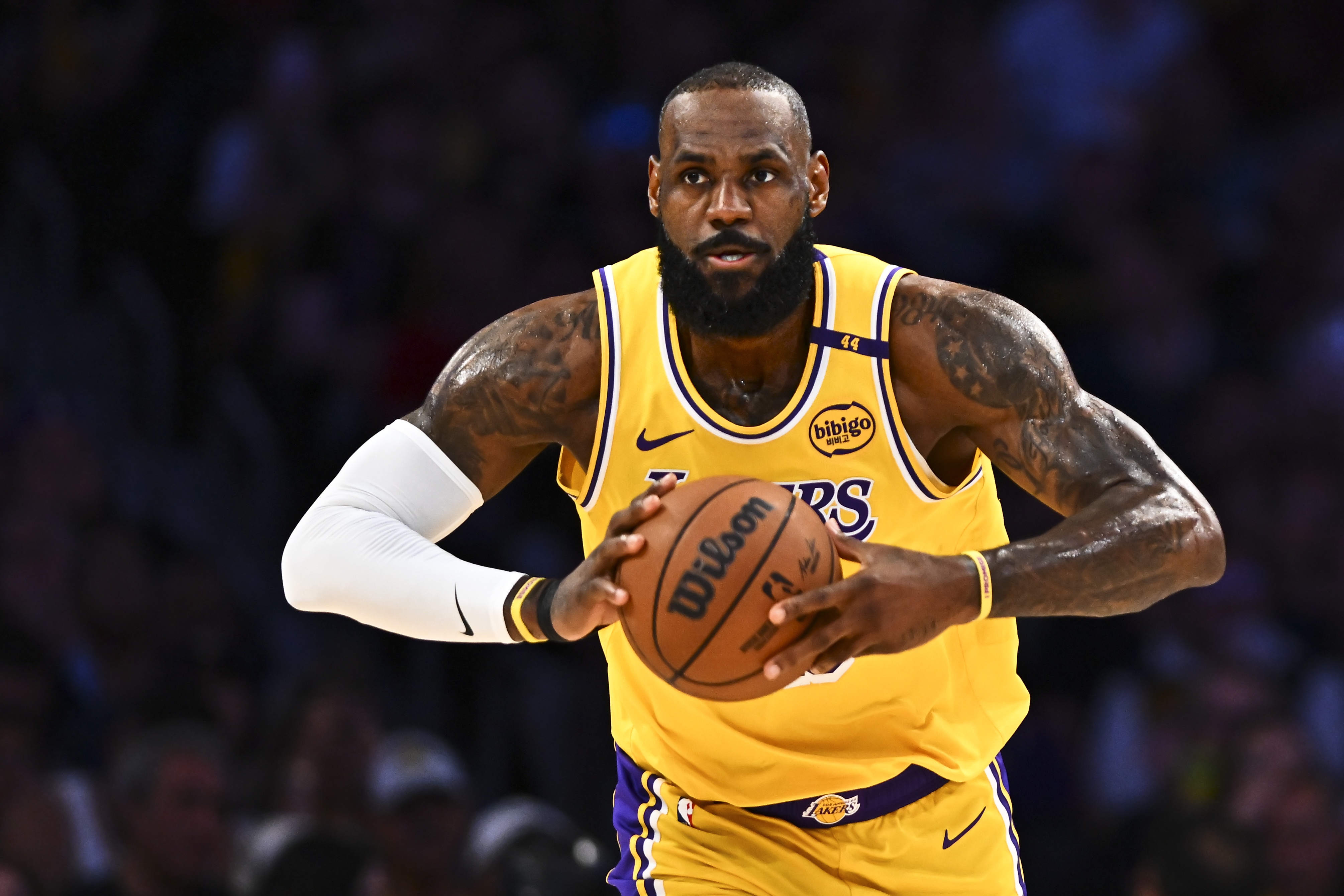 名記：詹姆斯在23年的NBA生涯中 首次未被球隊(duì)極力挽留