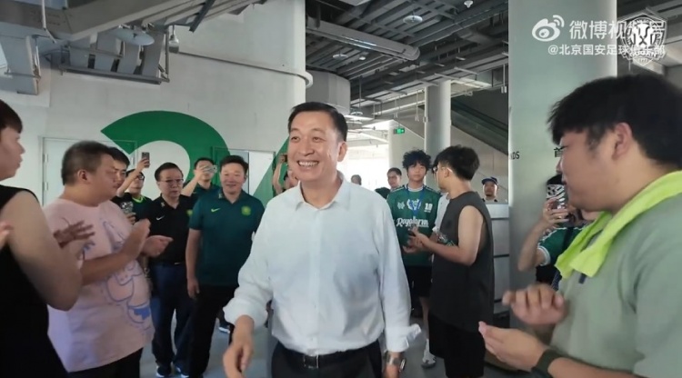 這里是工體 我們?cè)谝黄? 
                                         class=