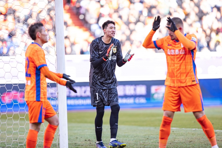 李平康：國安真正最想要的是于金永，但是泰山不想租借