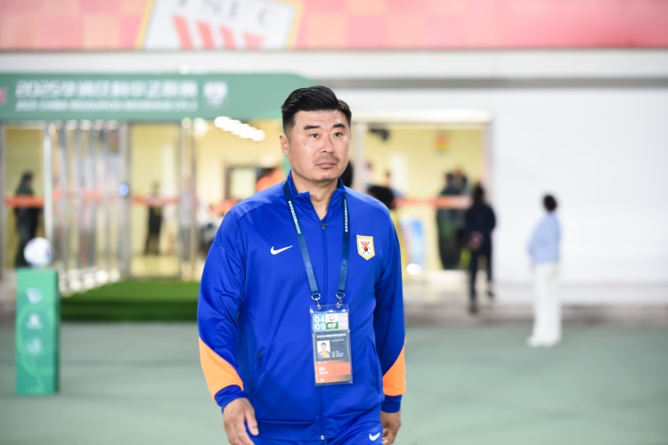 韓鵬：臨時接到代理主帥任務(wù)大家都很投入，陳澤仕、依木蘭有傷