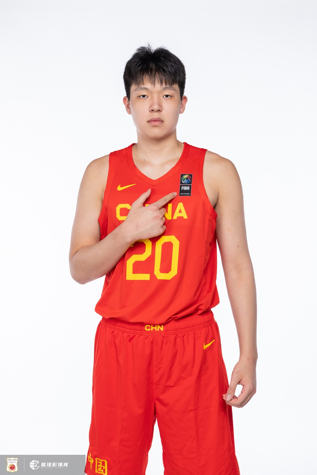 媒體人：如果楊瀚森真的打亞洲杯 有受傷的風(fēng)險(xiǎn) 其團(tuán)隊(duì)處理得漂亮