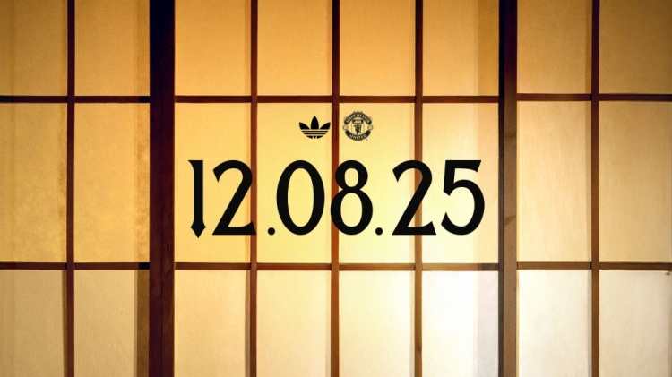 曼聯(lián)官網(wǎng)發(fā)布預告，新賽季第三球衣8月12日發(fā)售