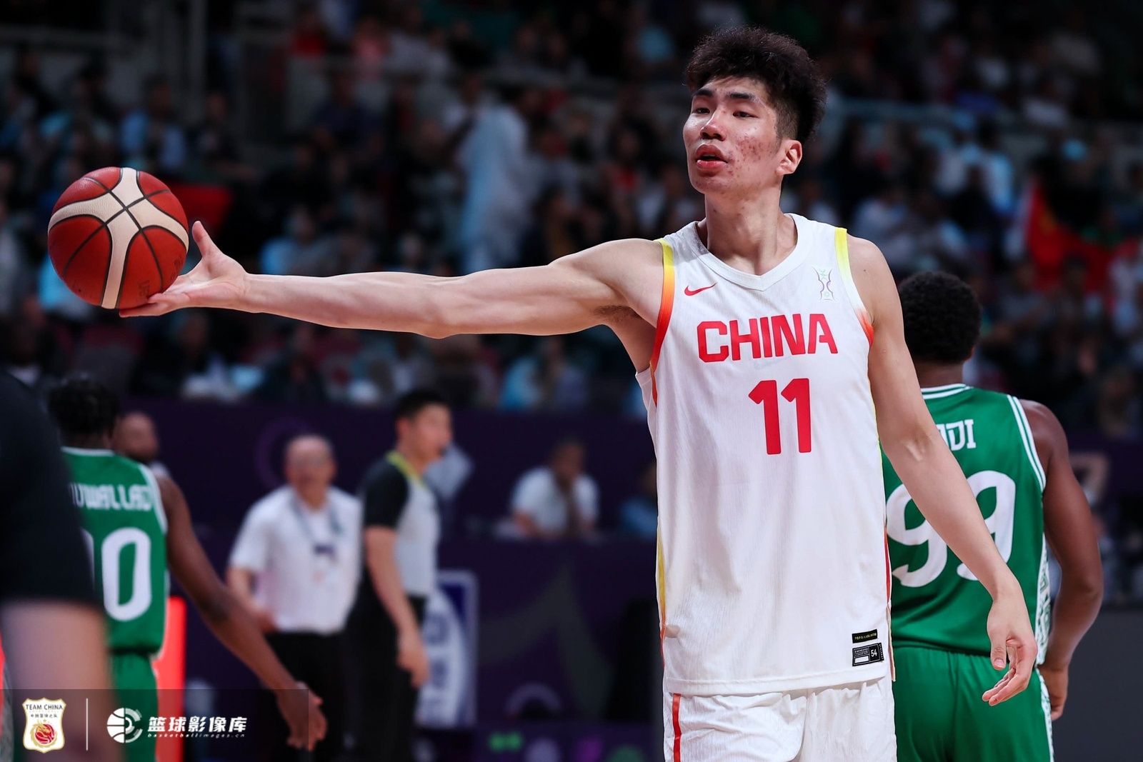 媒體人：不必針對性調(diào)整中鋒防守問題 進攻場均90多分但其實一般