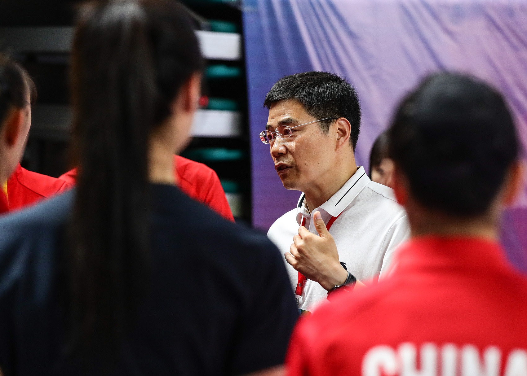 媒體人：籃協(xié)敢在女籃新敗時讓楊瀚森休戰(zhàn) 也敢讓郭士強(qiáng)帶親兵