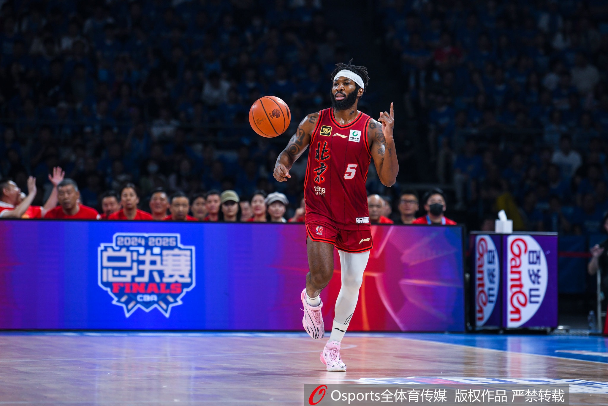 上賽季效力于北汽男籃的后衛(wèi)外援杰曼 已經(jīng)與球隊(duì)續(xù)約