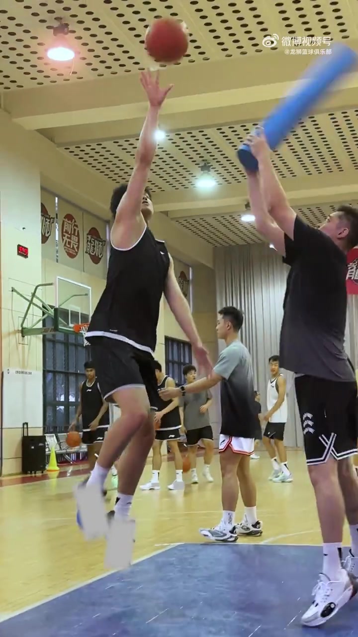 備戰(zhàn)NBA季前賽訓(xùn)練，相信過程！??