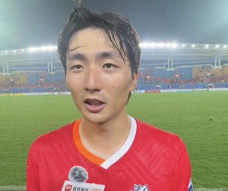 南通隊(duì)10勝2平位列蘇超常規(guī)賽第一，隊(duì)長(zhǎng)：我們的目標(biāo)就是冠軍